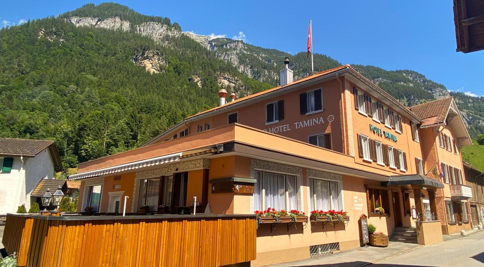 Tamina Hotel Vattis Exterior photo